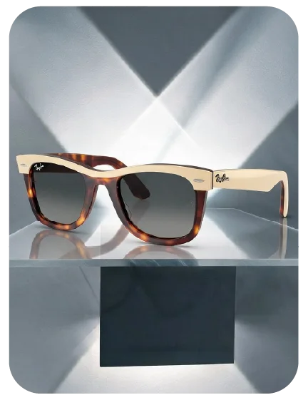 Ray-Ban Wayfarer bicolor crema y carey con lente gris degradada
